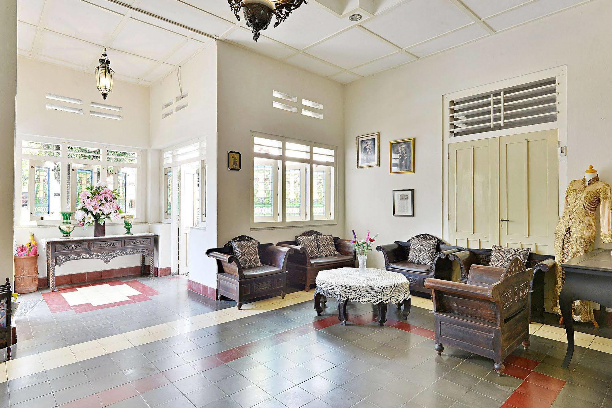 Zen Rooms Panembahan Kraton Yogyakarta Exterior foto