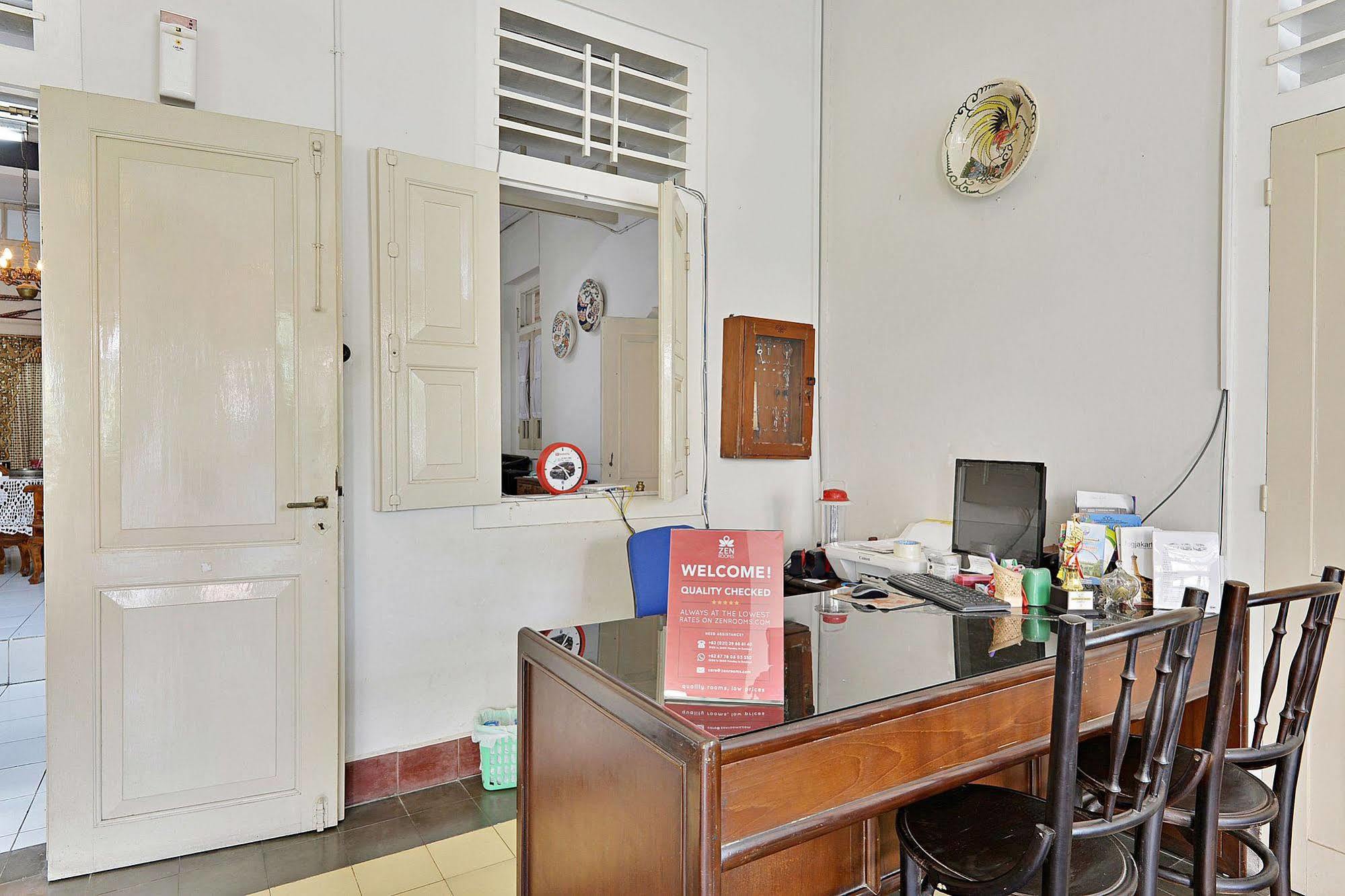 Zen Rooms Panembahan Kraton Yogyakarta Exterior foto