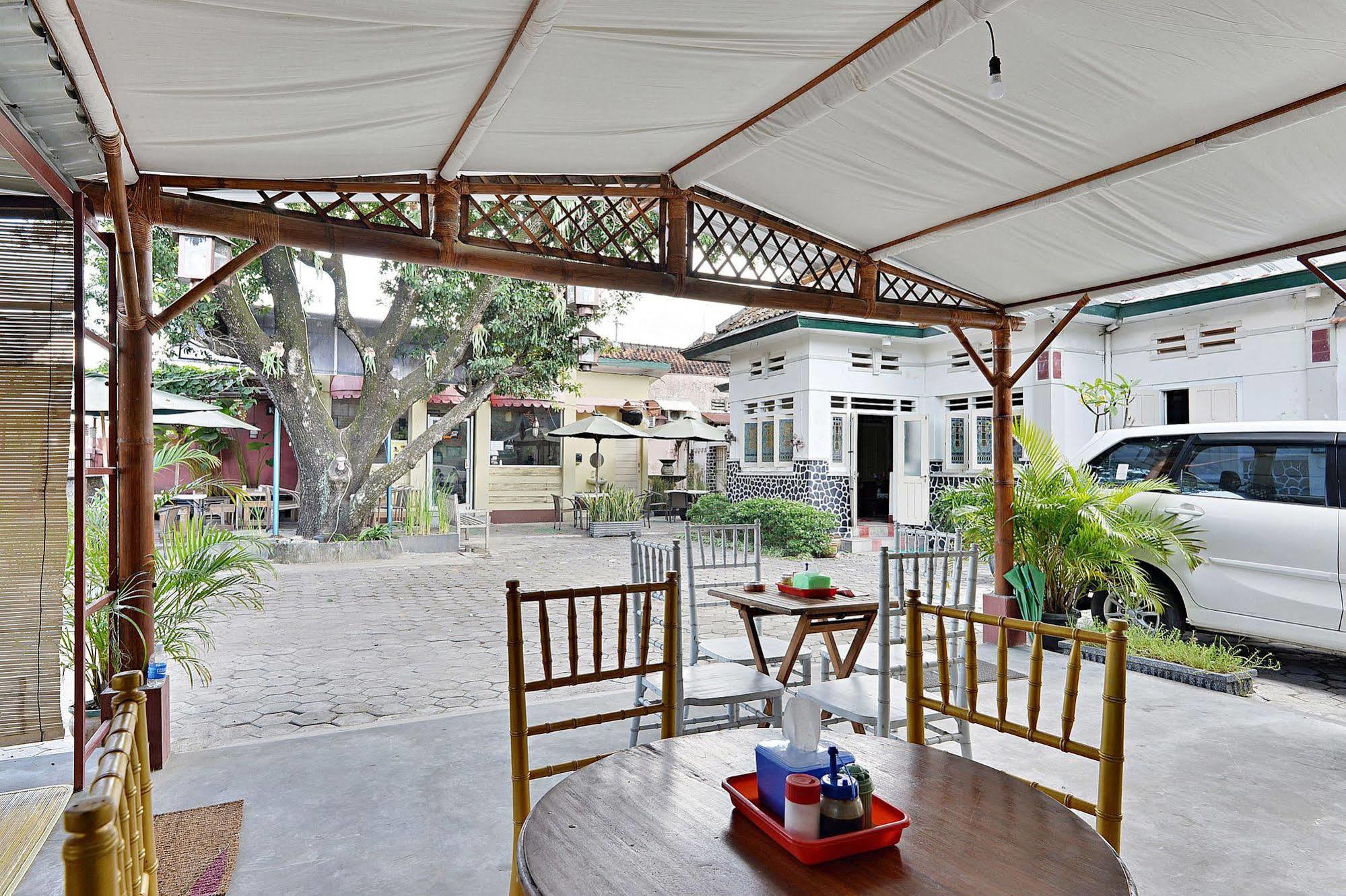 Zen Rooms Panembahan Kraton Yogyakarta Exterior foto